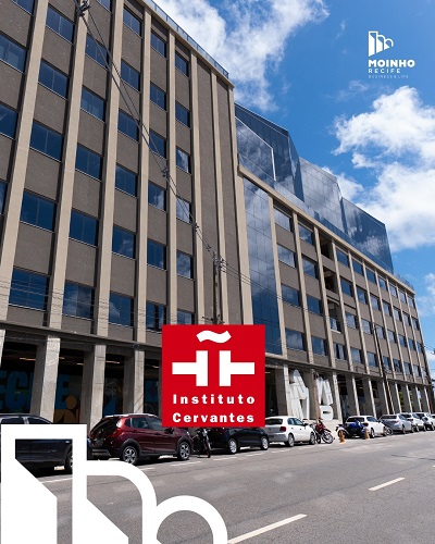 Fachada del Instituto Cervantes de Recife. E·dificio Mohinho, Acceso por la Avenida Alfredo Lisboa 180